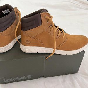 Timberland Boltero Wheat Nubuck Sneakerboot - Junior Size 6 - fits women size 7.